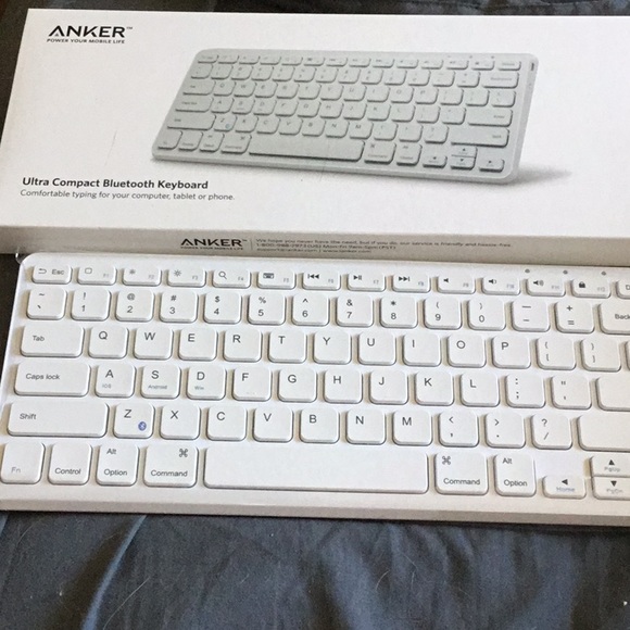 BNIP compact Bluetooth keyboard - Picture 1 of 2